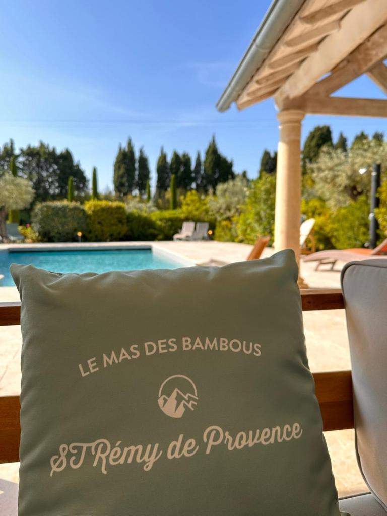 Mas des Bambous Saint-Rémy-de-Provence Exterior foto