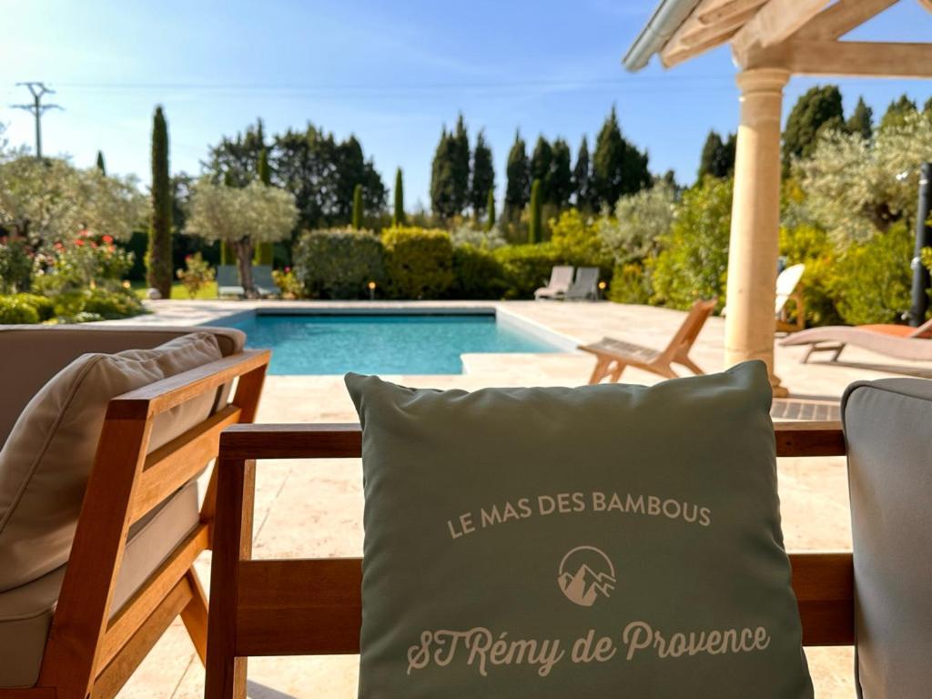 Mas des Bambous Saint-Rémy-de-Provence Exterior foto